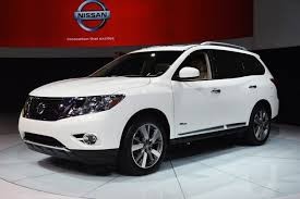 Nissan recalls 2014 Pathfinders over air bag